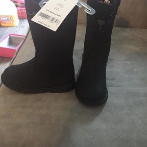 Carters size 6c boots
